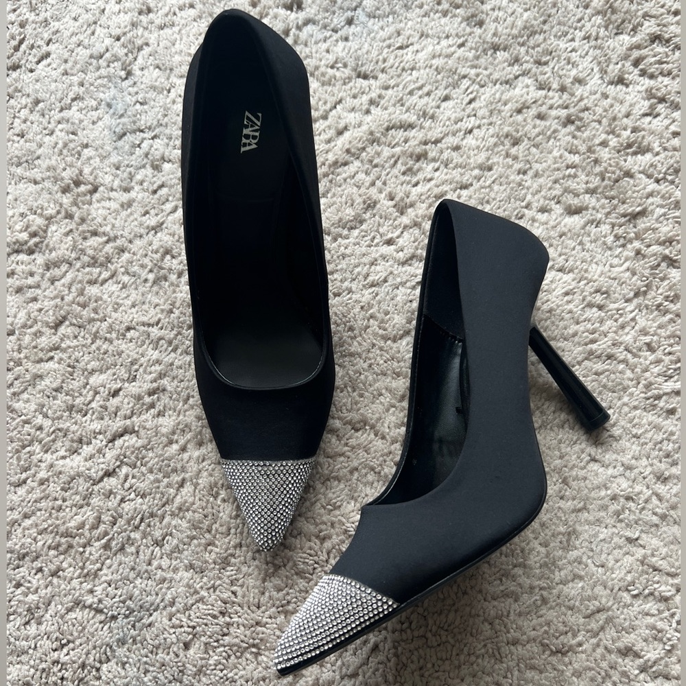 ✨SOLD Zara Rhinestone Toe Heels (Rare) - Picture 2 of 4